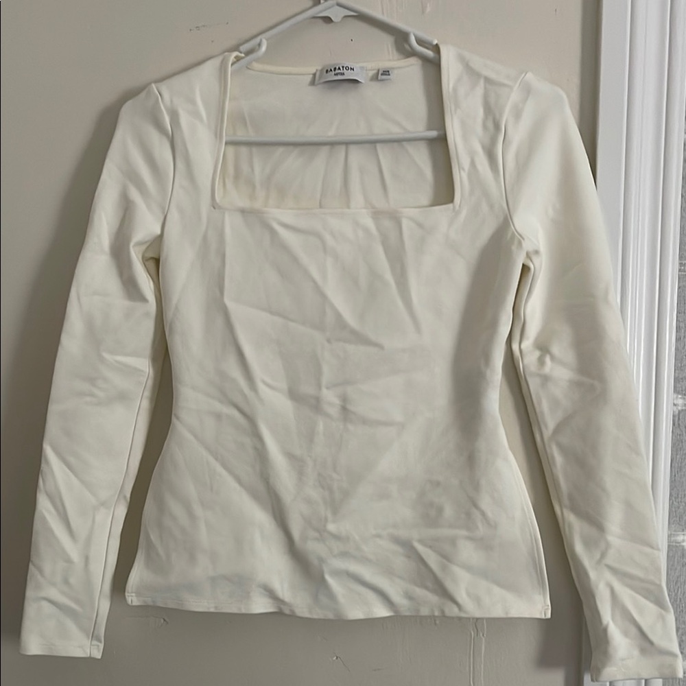 Babaton Aritzia Cream Fitted Cuffed Sleeve Blouse